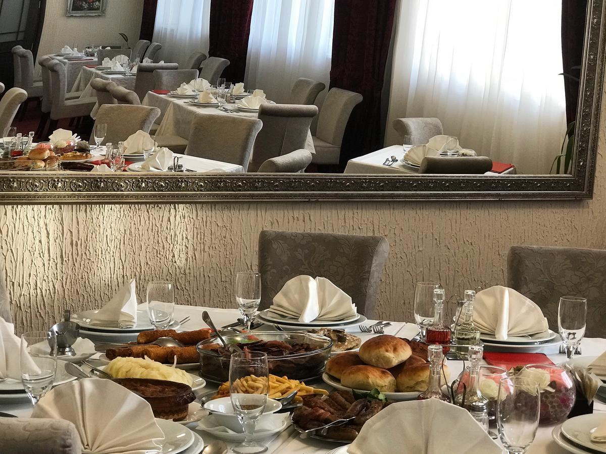 Golden Inn Hotel Majdanpek Eksteriør bilde