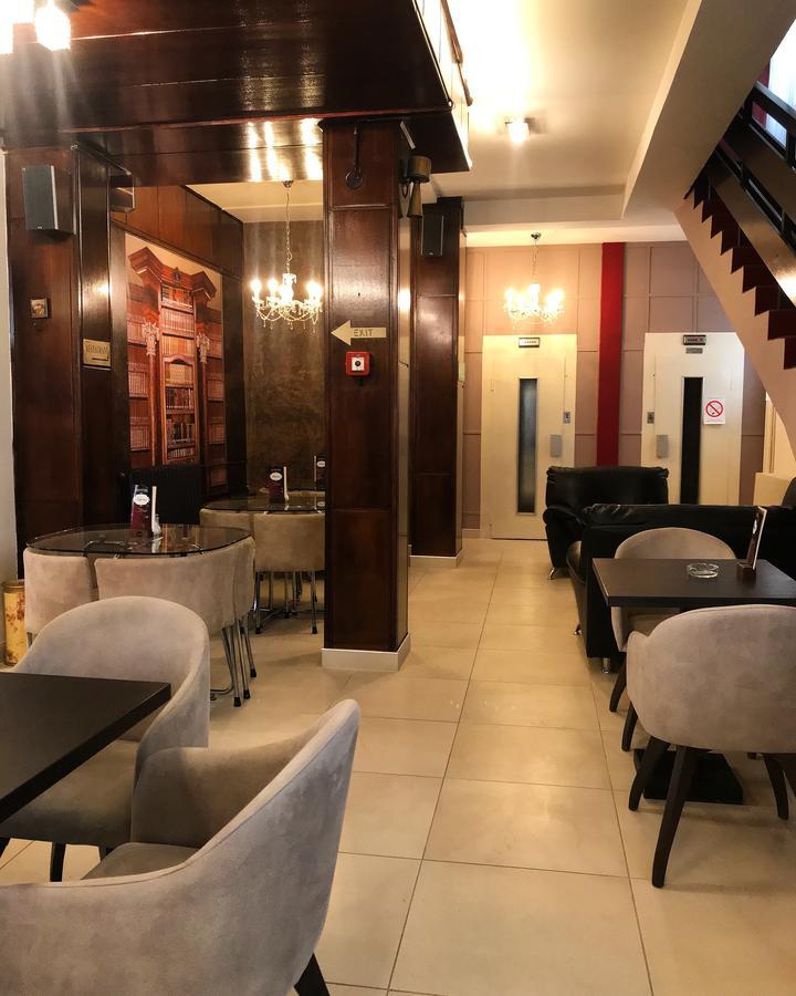 Golden Inn Hotel Majdanpek Eksteriør bilde