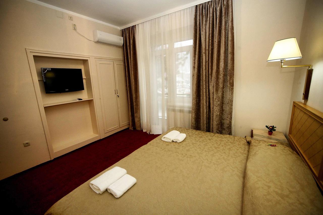 Golden Inn Hotel Majdanpek Eksteriør bilde